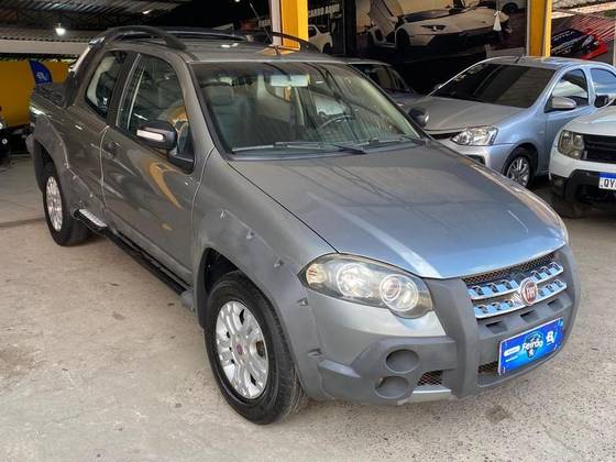 FIAT STRADA 1.8 MPI ADVENTURE CD 16V FLEX 2P MANUAL FIAT STRADA 1.8 MPI ADVENTURE CD 16V FLEX 2P MANUAL